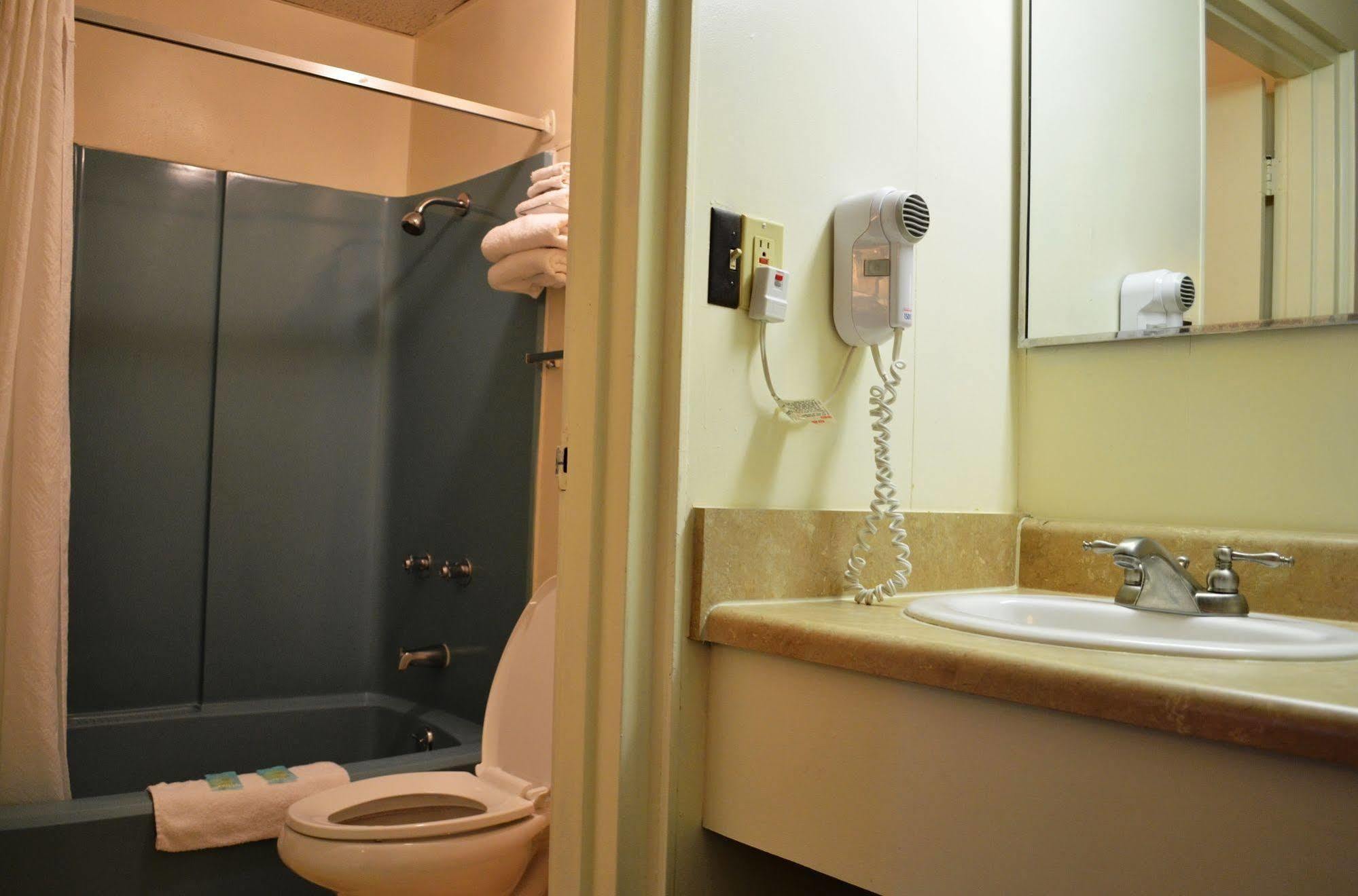Economy Inn Bluefield מראה חיצוני תמונה